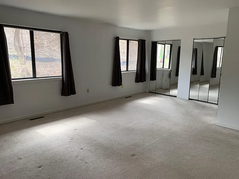 470 Lynetree Dr #22-C — Photo 11