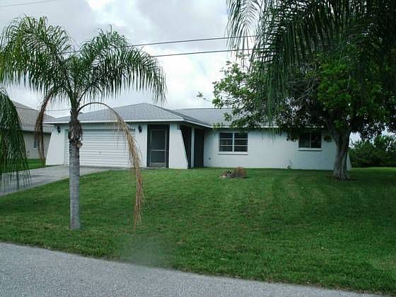 1st image of 114 SE 21st Ave