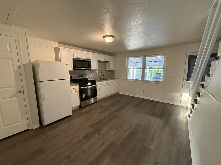 4004 Saint Monica Dr #1 — Photo 11