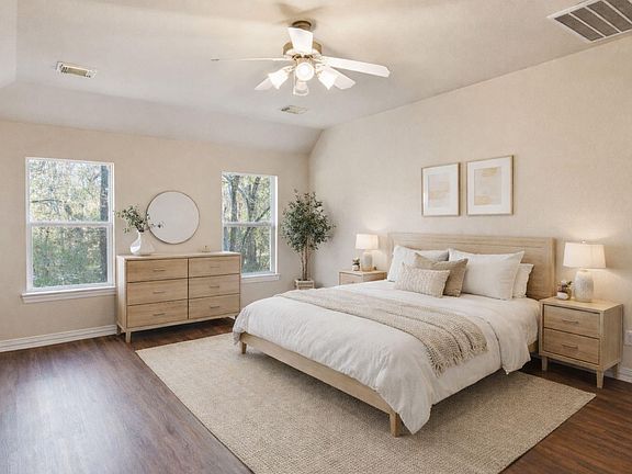 3rd image of 9019 Miller Rd