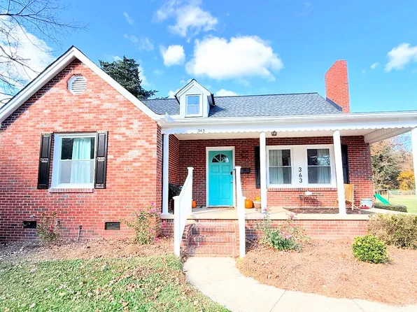 363 Elmwood Dr, Winston Salem, NC 27127