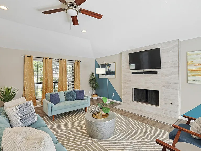 812 Green Brook Dr — Photo 11