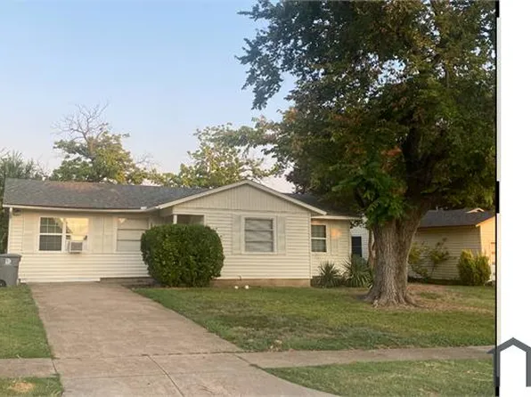 12110 Hoblitzelle Dr, Dallas, TX 75243