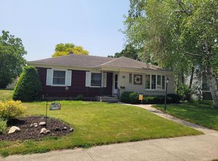 1513 Menomonee Ave, South Milwaukee, WI 53172