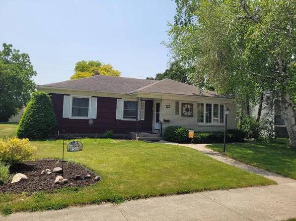 1513 Menomonee AVENUE, South Milwaukee, WI 53172