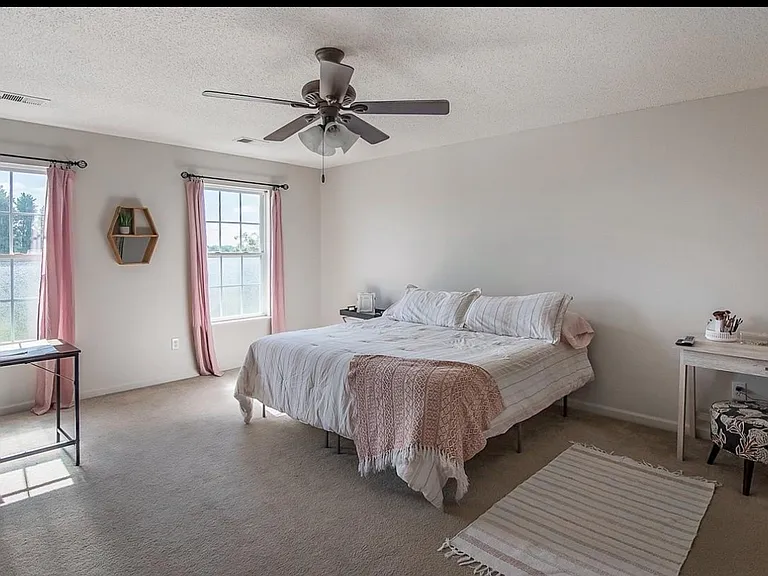 456 Candleglow Dr — Photo 16