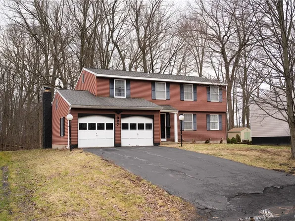 327 Single Dr, North Syracuse, NY 13212