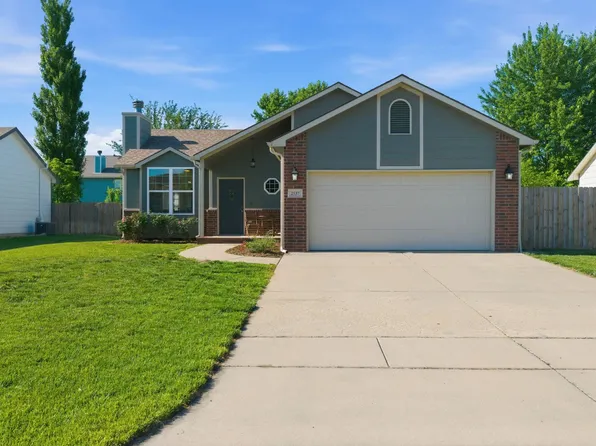 2537 E Cambridge Ct, Wichita, KS 67219