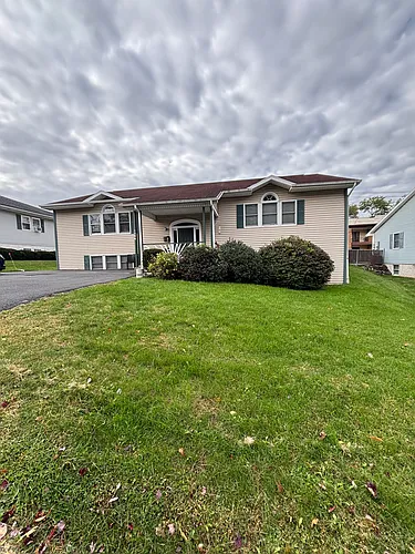1506 Marion St #2 Photo 1