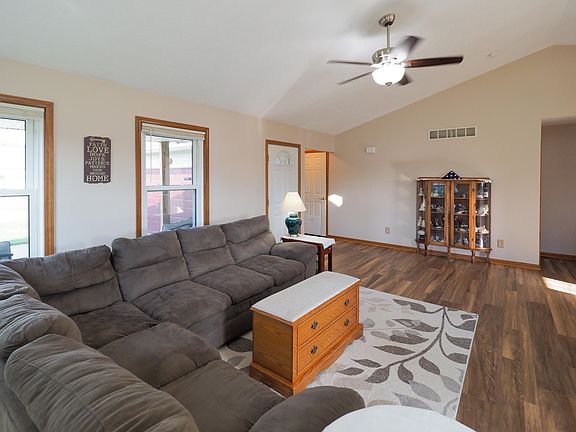 2736 Arrowwood Lane-105