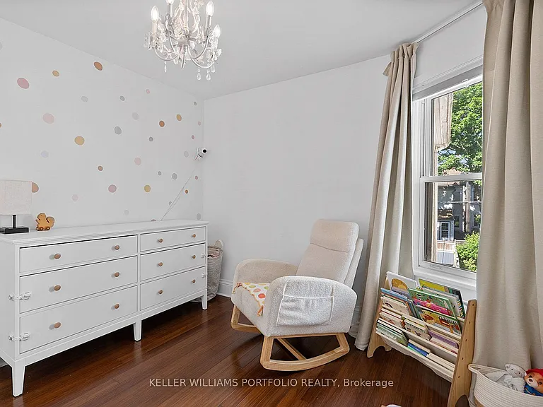 28 Tiverton Ave — Photo 29