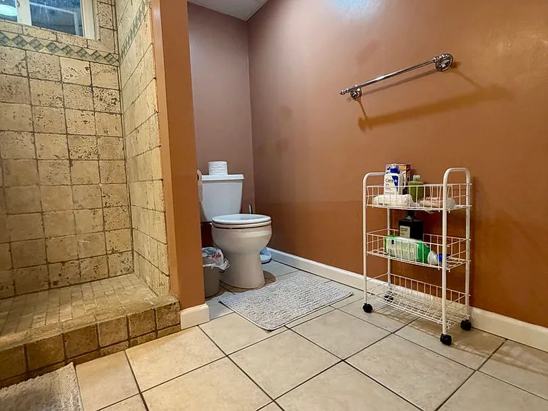 121 N Bradford Ave — Photo 18