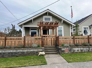 1609 9th St, Anacortes, WA 98221