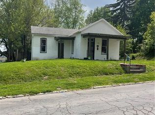 822 Hall St, Saint Joseph, MO 64501