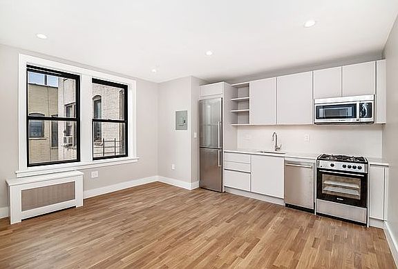 4th image of 58 Linden Blvd APT 4H