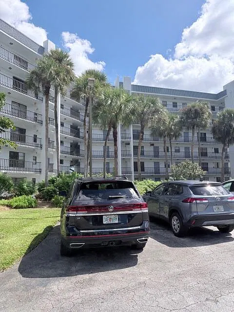 4640 Lucerne Lakes Blvd W #307