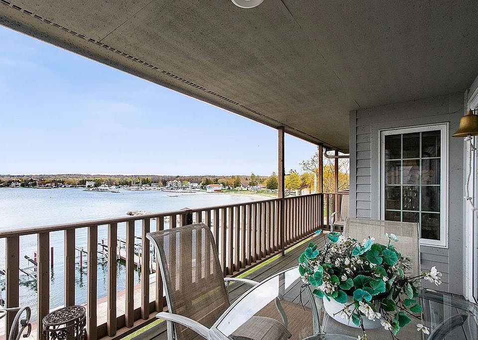 1st image of 10674 Regatta Way #3C
