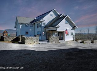 290 Elk Manor Ests, Union Dale, PA 18470