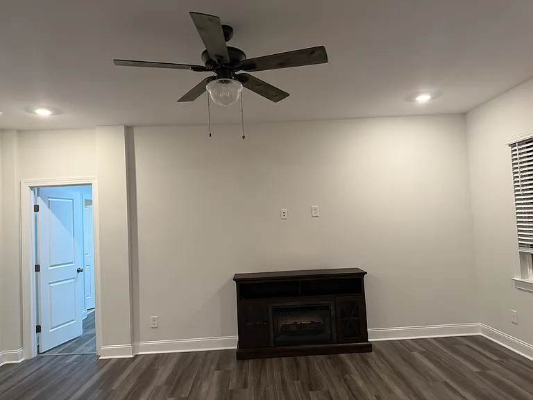 1025 Bellewood Park Dr — Photo 6