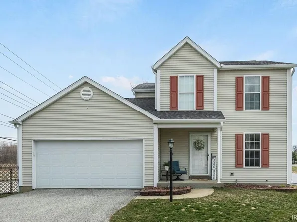 1106 Canoe Landing Ct, Mishawaka, IN 46544