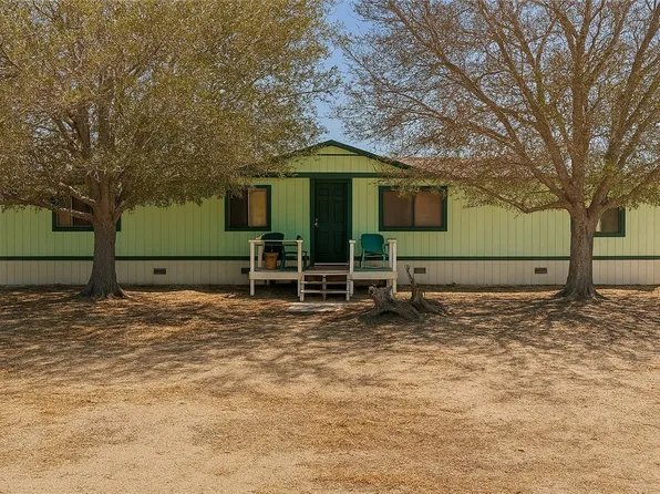 6450 Maricopa Rd, Phelan, CA 92371