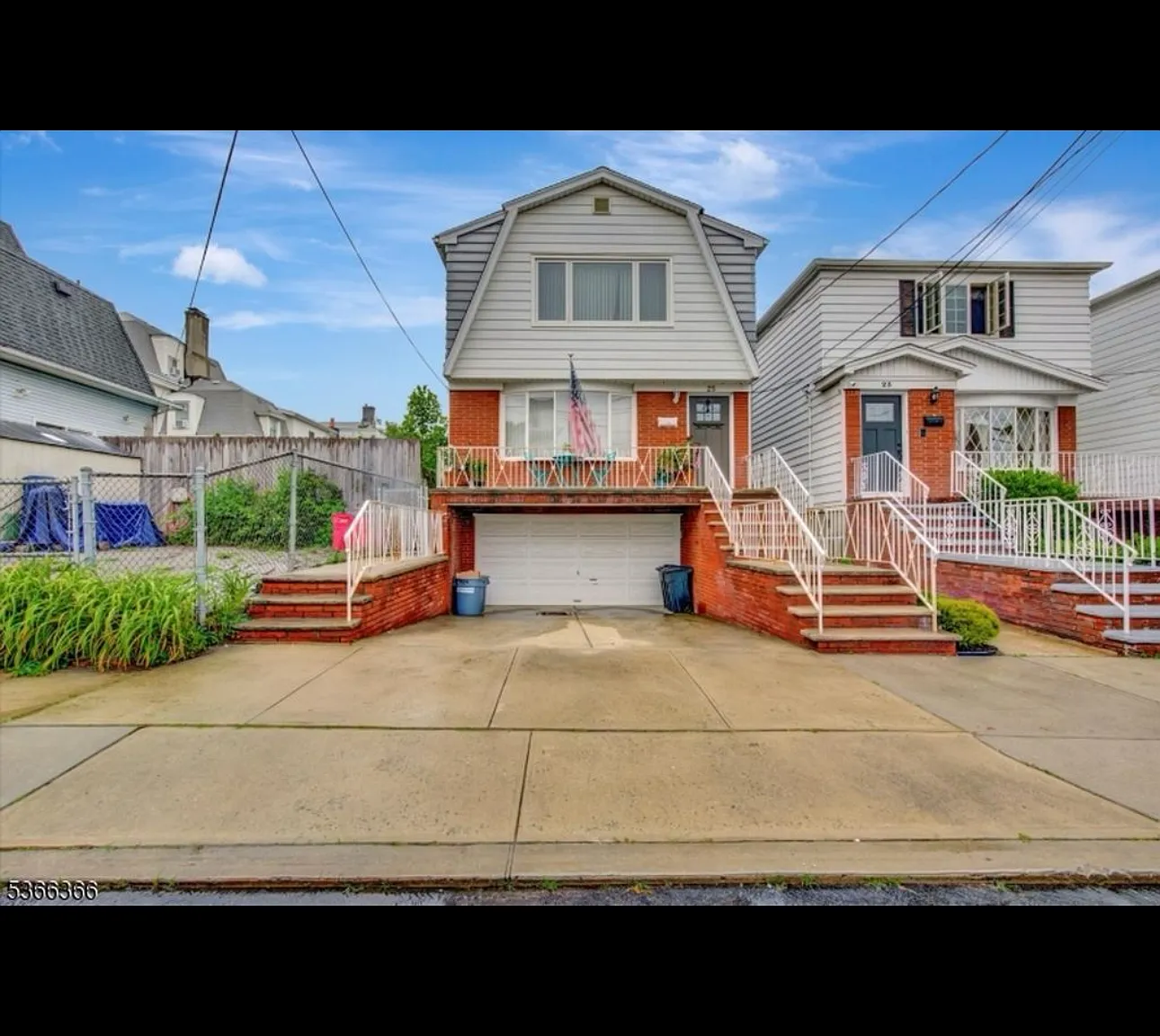 25 Linden St — Photo 3