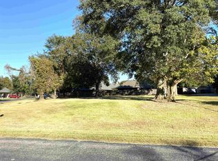 6205 Riverbrook Dr, Baton Rouge, LA 70820