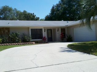 2830 Paddock Dr, Palm Harbor, FL 34684