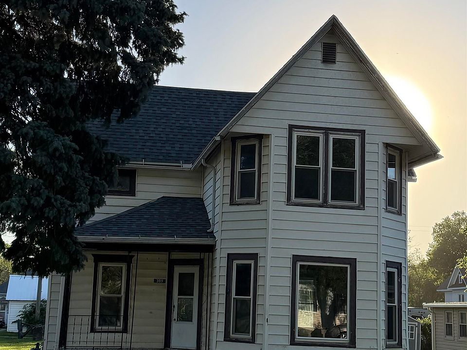 2nd image of 309 S School St
