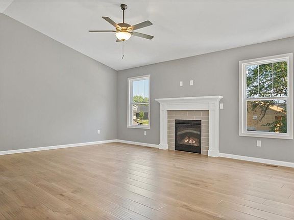 5th image of 1006 Bach Dr
