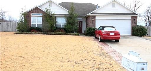 1st image of 461 Iris Ave