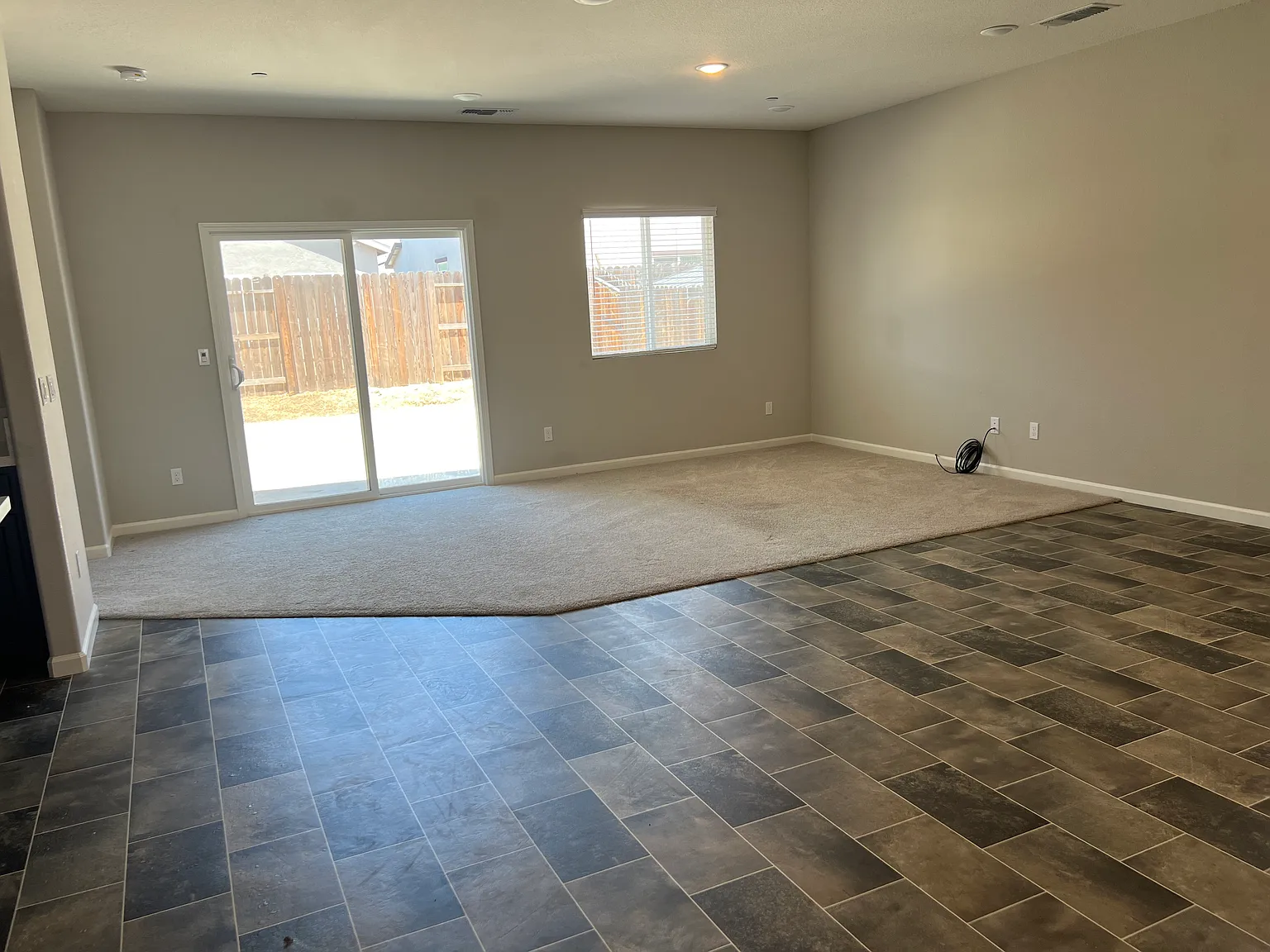4 bed, 2188 sqft, $3,000 — Photo 3