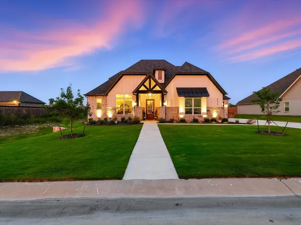 8828 Lazy Oak Dr, Justin, TX 76247