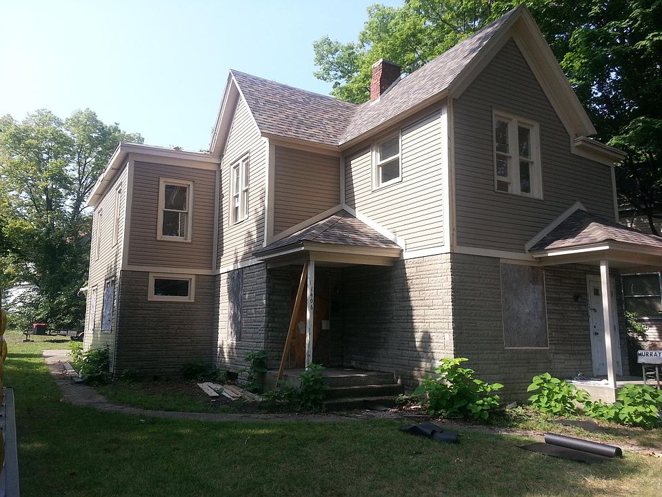 1st image of 1406 Lincoln Way E