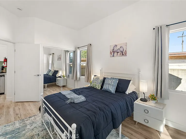 10730 Strathern St — Photo 50