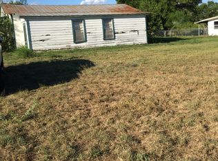 10221 Loop 106, Adkins, TX 78101