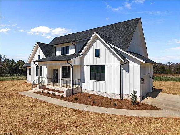 3rd image of 6205 Phillippi Rd