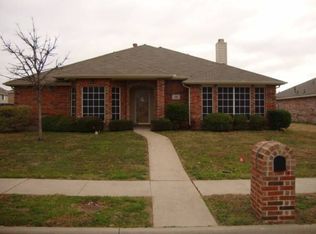 453 Cloverleaf Dr, Lancaster, TX 75146