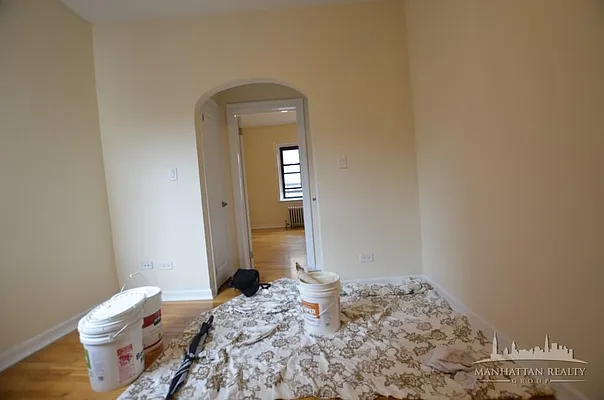 Rented by Manhattan Realty Group | media 12