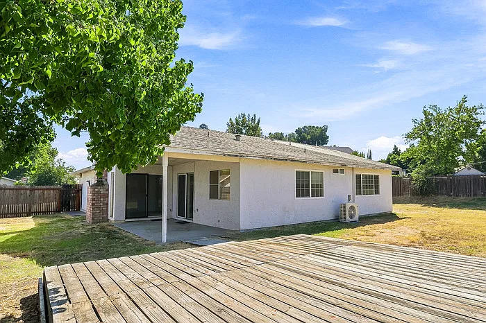 7205 Dedrick Ct — Photo 17