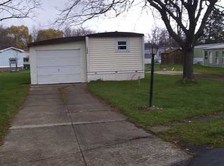 1074 Brookwood Dr, Derby, NY 14047
