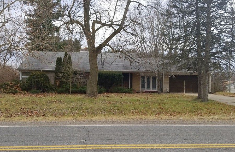 1st image of 58076 Crumstown Hwy