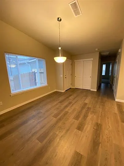 1841 Hubbard Lane — Photo 2