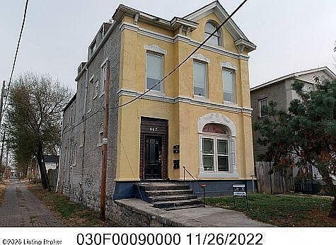 1st image of 947 S Brook St