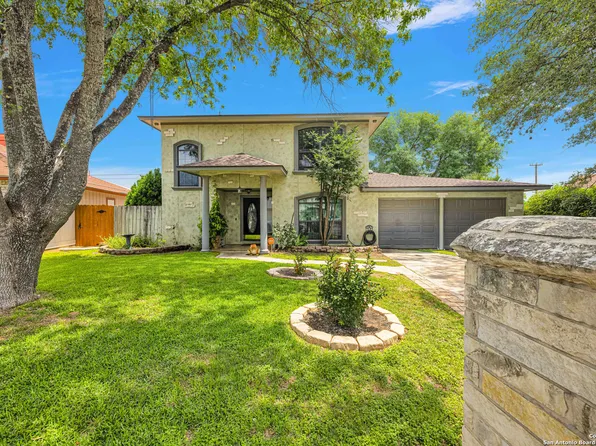 8201 Meadow Post St, San Antonio, TX 78251