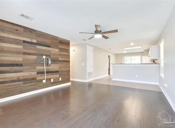 3rd image of 1059 Antigua Cir