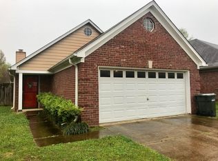 5464 Alexandria Ln, Southaven, MS 38671