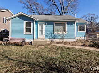 6204 Hillcrest Rd, Cary, IL 60013