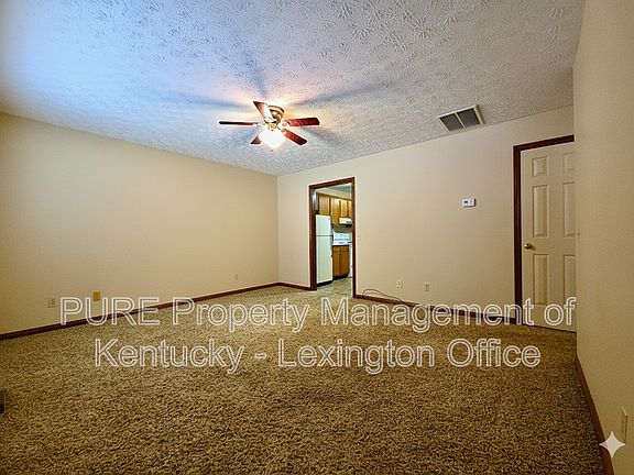 2nd image of 366 Bonny Lynn Dr