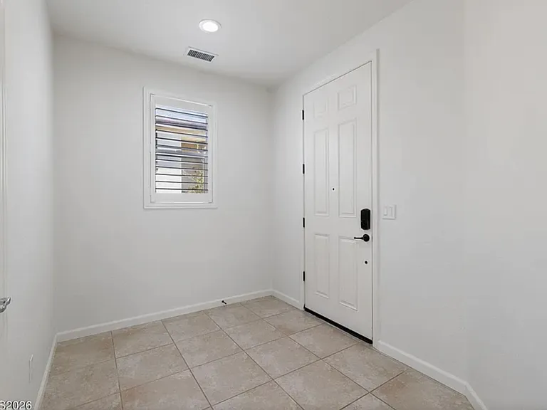 2710 Alessandro Dr — Photo 17